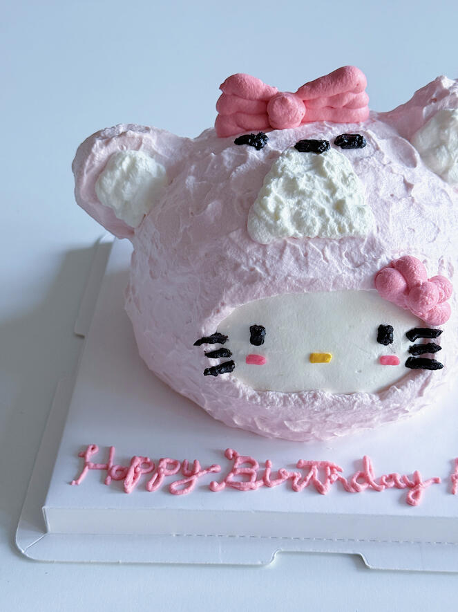 3D hello kitty bear cake